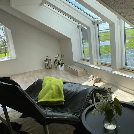 Appartement Luksuslejlighed Til 8 Personer I Hjertet Af Sonderjylland Branderup